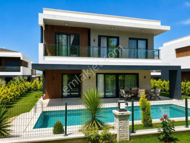 Güzelçamlı'da 3+1 Özel Havuzlu Tek Müstakil Villa