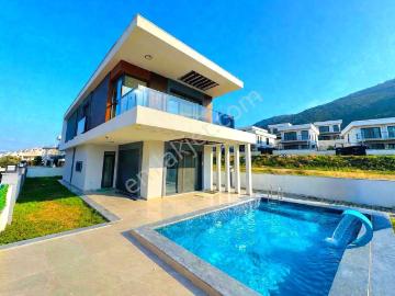 Güzelçamlıda 380 M2 Arsa İçinde Özel Havuzlu Tek Müstakil Sıfır Villa