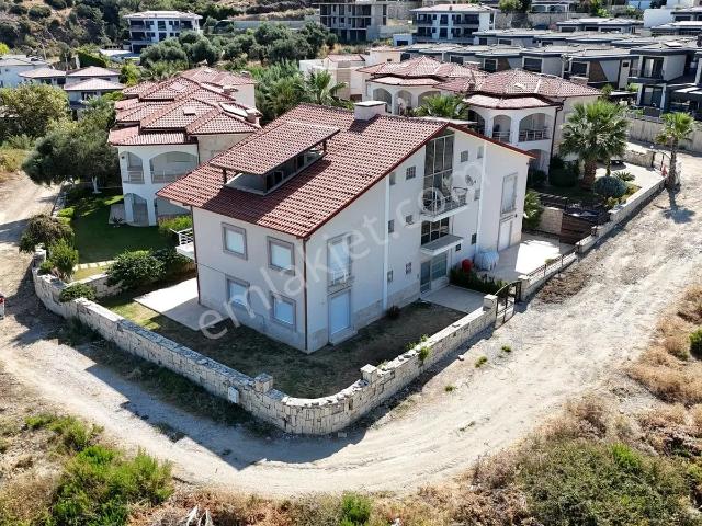 Güzelçamlı'da Deniz Manzaralı Bahçe Katı 2+1 Satılık