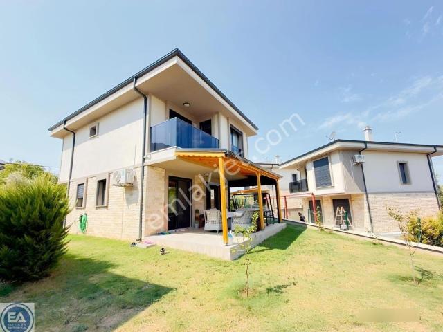 Güzelçamlı 'da Müstakil Geniş Bahçeli Full Eşyalı Villa