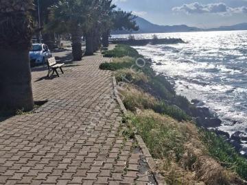 Güzelçamlıda Plaja 100mt Havuzlu Site İçerisinde 3+1 Villa