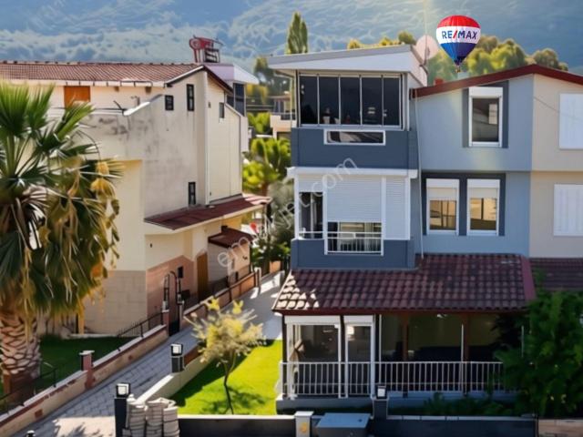 Güzelçamlı Kardelen Sitesi'nde Satılık 4+1 Villa