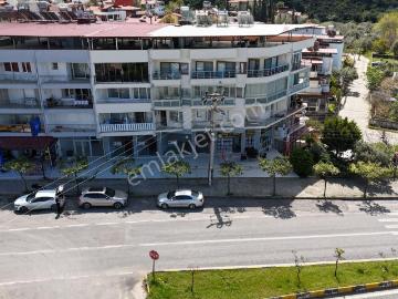 Kuşadası, Aydın ili, Ege Bölgesi - Otopark