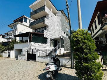 Güzelçamlının En Güzel Yerinde Deniz Ve Doğa Manzaralı 6+1 Villa