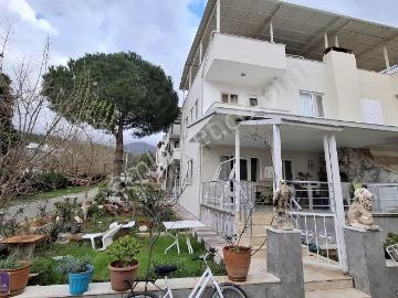 Güzelçamlı Sahiline Yürüme Mesafesinde Ferah Köşe Yazlık 3+1