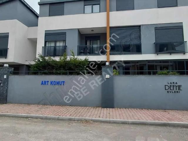 Güzeloba Turizm Yolunda 1+1 Kiralık Daire