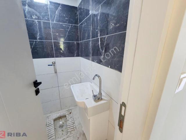 Güzeloba Da Deniz Yakınında Geniş Ve Bakımlı 3+1 Satılık Daire