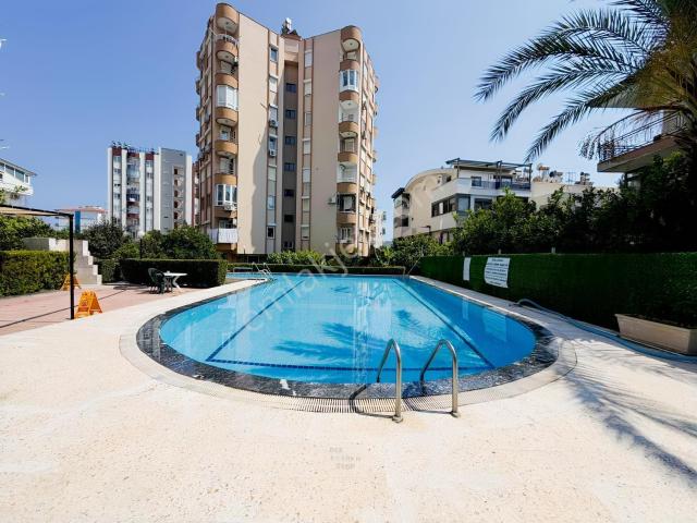 Güzeloba Denize Yakın Site İçi Eşyalı 2+1 Arakat Daire