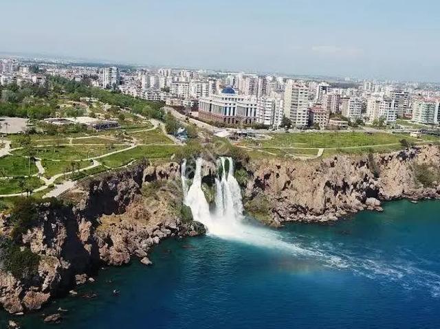 Güzeloba Merkezde Düden Parka Yakın Eşyalı Kiralık 2+1