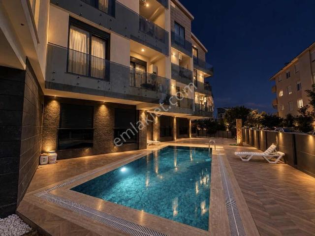 Güzeloba Lara Prestijli Sitede Lüks 1+1 Havuz & Kapalı Otopark