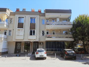 Güzeloba Merkez'de Cuma Pazarı Arkası 2+1, Ayrı Mutfak