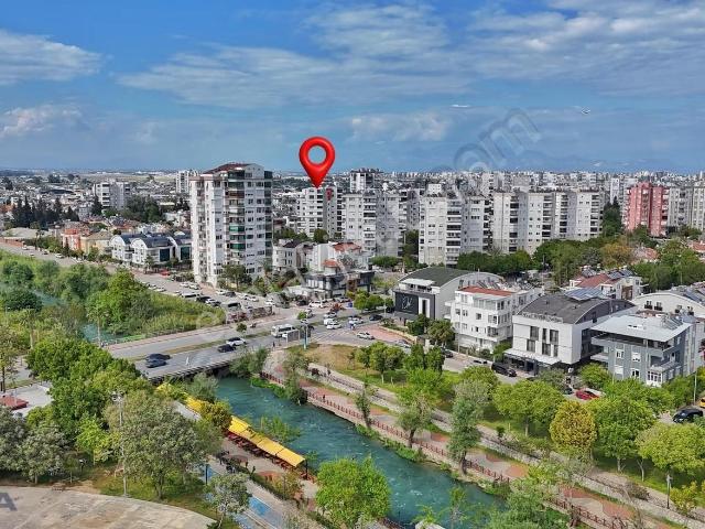 Güzeloba'nın En Seçkin Sitesinde Satılık 4+1 Dubleks Daire