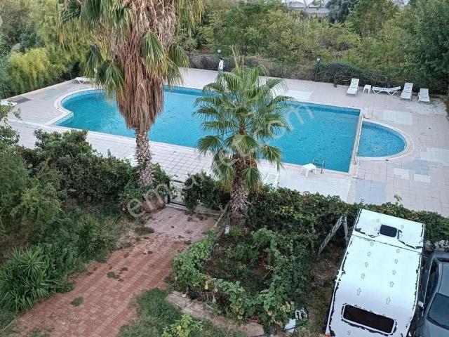 Güzeloba'da Orman Ve Deniz Manzaralı, Havuzlu Sitede Eşyalı 2+1