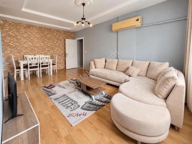 Güzeloba'da Eşyalı Kiralık 2+1 Daire 90m²