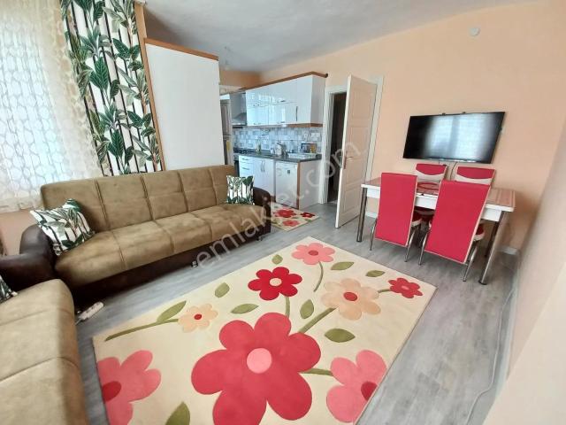 Güzelobada Turizm Yoluna Cephe Geniş Ve Eşyalı 3+1 Kiralık Daire