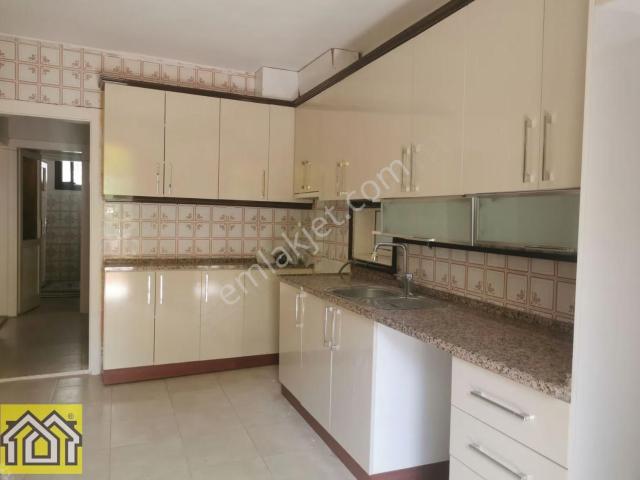 Güzelbahçe De Denize 80 Metre Yazlık_kışlık 160m2 3+1 60.000tl