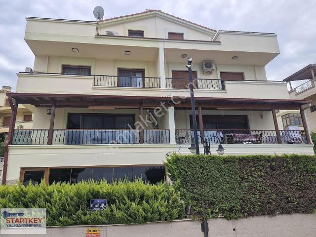 Güzelbahçe, Kahramandere'de 4+2 Kiralık, Havuzlu, Site İçi