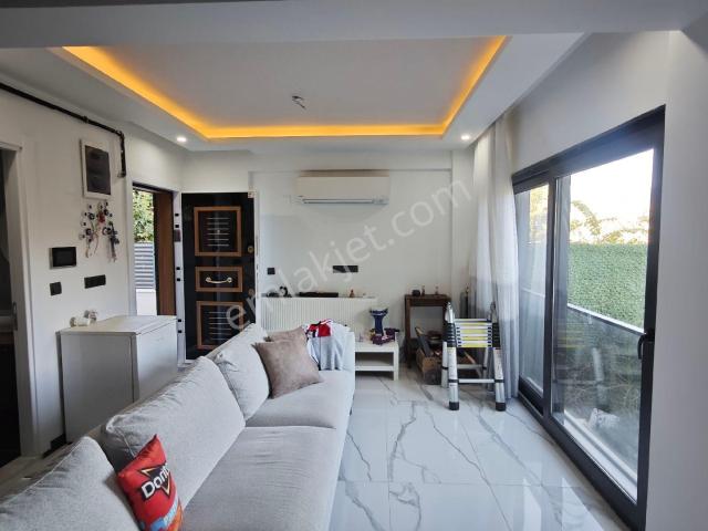 Güzelbahçe Siteler Mh Satılık 5+1 Villa