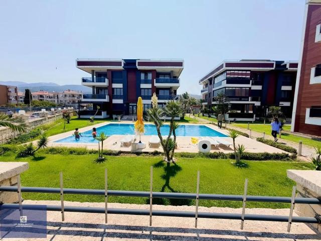Güzelbahçe Yalı Mahallesi Deniz Manzaralı Satılık 3+1 Daire