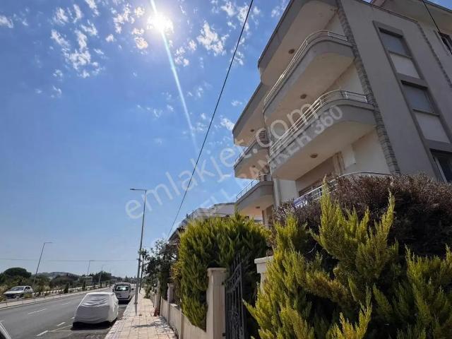 Güzelbahçe Yalı Mahallesinde Geniş Ve Ferah 3+1 Kiralık Daire