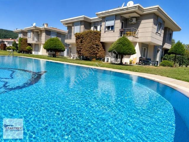 Güzelbahçe Yelki De Site İçerisinde 4+1 Kiralık Villa