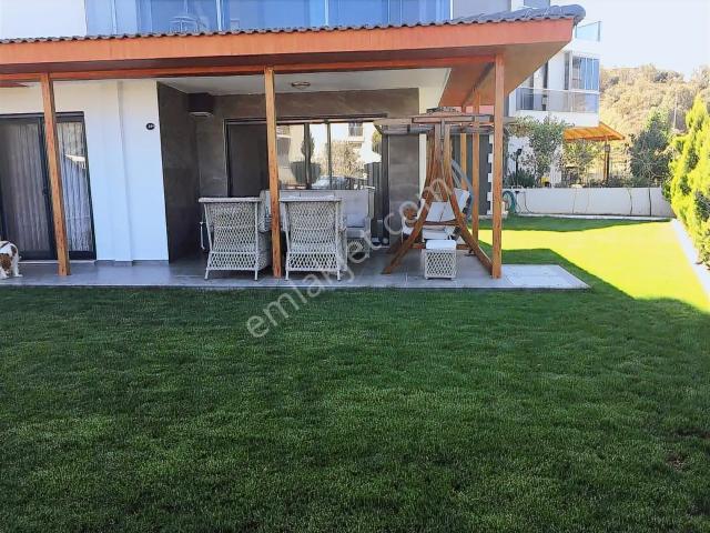 Güzelbahçe Yelki Kolejler Bölgesinde Bahçeli Tek Müstakil Villa