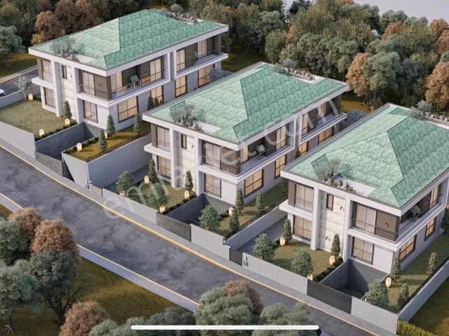 Güzelce Mahallesi Merkeze Yakın 5+2 Sıfır Bahçeli Villa Kiralık