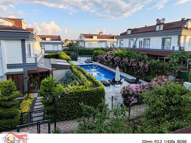 Güzelce Kaya Konaklarında Satılık Villa