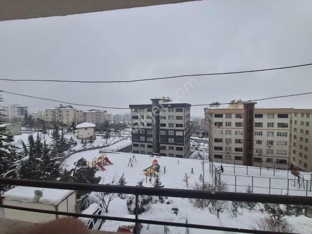 Güzelevler'de 2+1 Daire Manzaralı