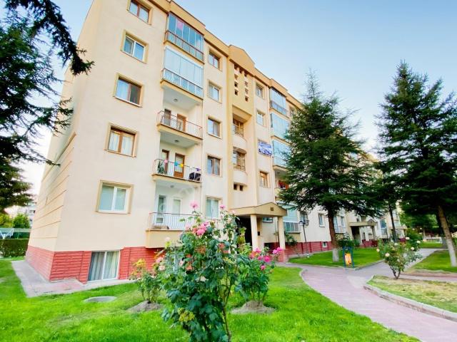 Güzelkent Mah. Merkezi Konumda Satılık 3+1