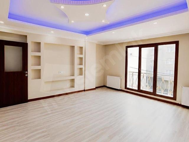 GÜZELYURT'TA METROBÜSÜN DİBİNDE KAÇIRILMICAK 2+1 DAİRE FIRSATI