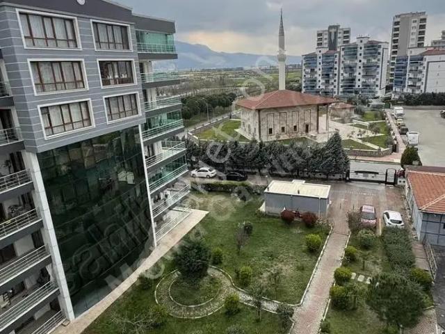 Güzelyurt'ta Satılık Lüks 3+1 Daire: 180m², Saray Sitesi 3'te!