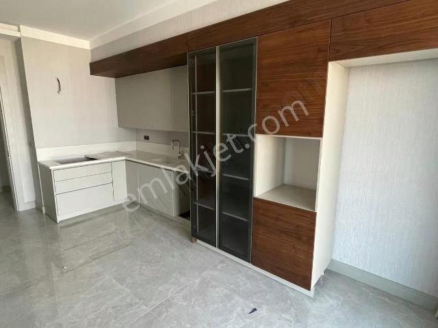 Güzelyurt Mah Noran Elysiumda 4+1 Sıfır Son Kat