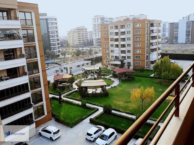 Güzelyurt Mahallesi'nde Site İçi 2+1 Ara Kat Daire