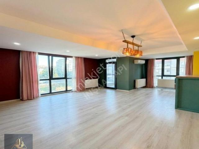 Güzelyurt Mah'de Butik Sitede Kiralık 2+1 Dubleks