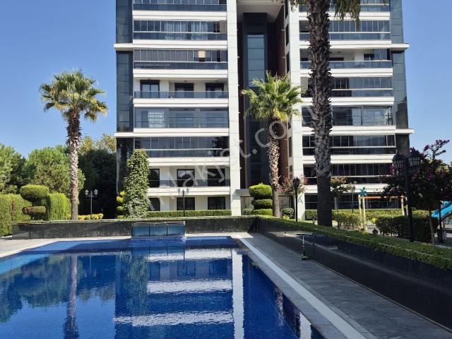 Güzelyurt Mh.de | Havuzlu Güvenlikli Sitede | Üç Cepheli Daire