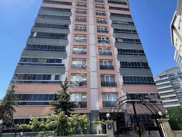Güzelyaka'da Lüks, Ankara Manzaralı Sitede 3+1 Satılık Daire !