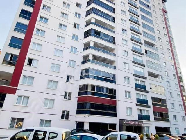 Güzelyaka'da Lüks, Ankara Manzaralı Sitede 4+1 Satılık Daire !