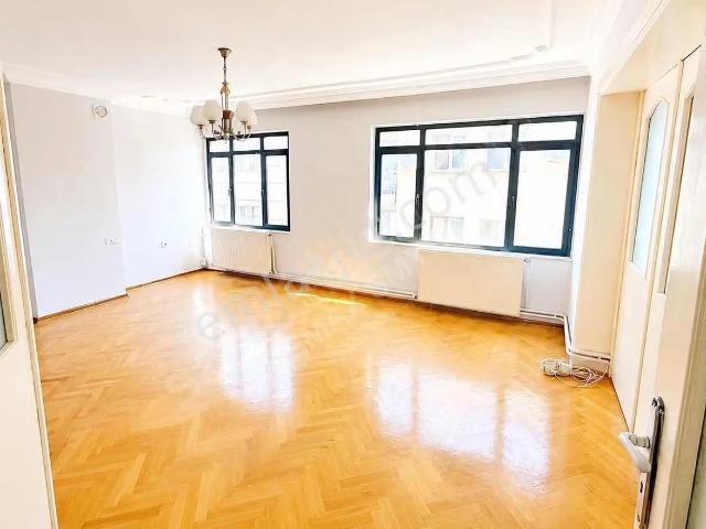 Güzelyalı 60. Sokak 3+1 110 M2 Doğalgazlı Arakat Kiralık Daire