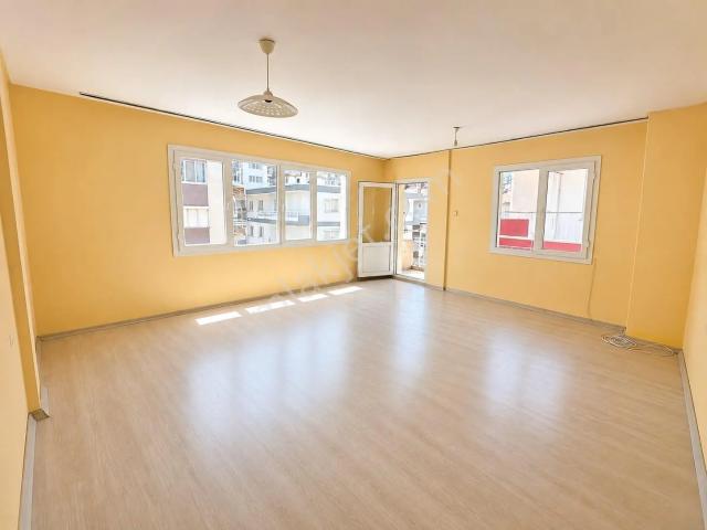 Güzelyalı 76. Sokak'ta Kiralık Daire