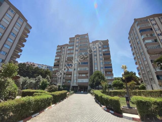 Güzelyalı Yalı Mah.'de 3+1 Full Deniz Manzaralı Satılık Daire