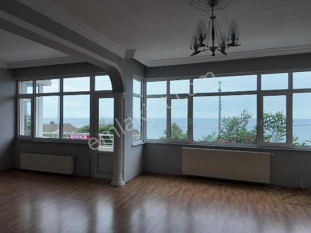 Güzelyalıda Deniz Manzaralı, Geniş Ve Ferah Kiralık 2+1