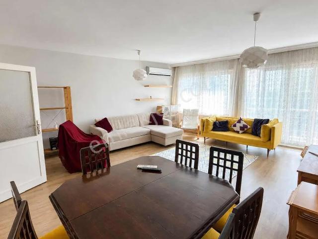 Güzelyalıda Merkezi Konum 5 Dk Eşyalı 3+1