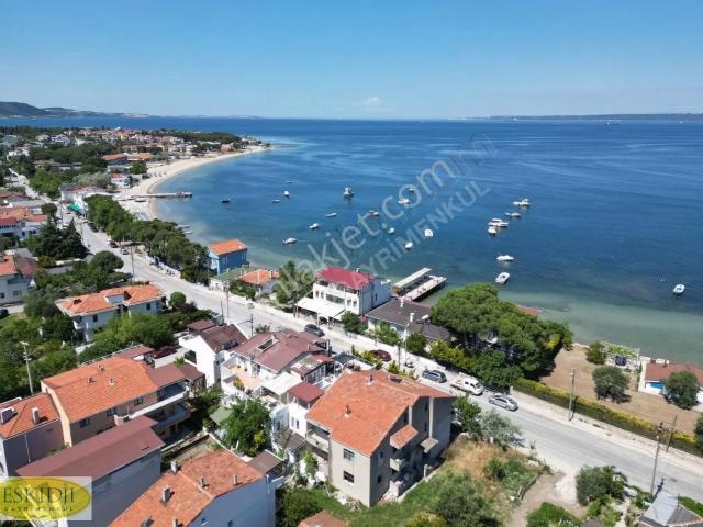 Güzelyalı'da Sahile Yakın Deniz Manzaralı 2+1 Kiralık Daire