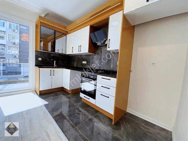 Güzelyalı'da Stadyum Yakını Ultralüx 3+1 Satılık Daire