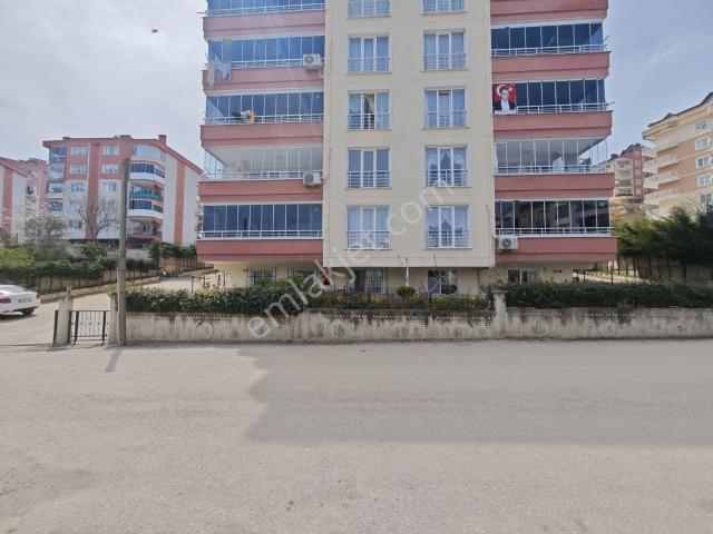 Güzelyalı Eğitim'de Site İçerisinde Asansörlü 2+1 Satılık Daire