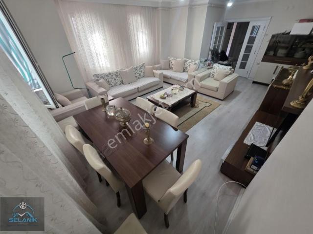 Güzelyalı Mah. Sosyete Pazarı 3+1