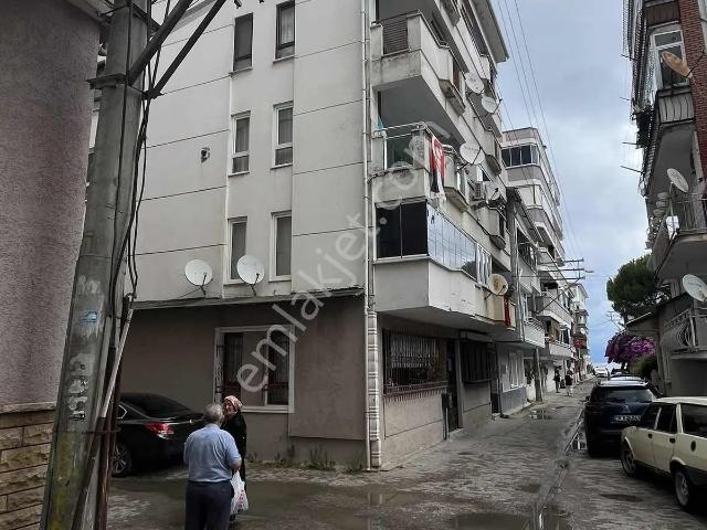 Güzelyalı Merkezde 2+1 Denize Yakın Bahçe Kat Daire