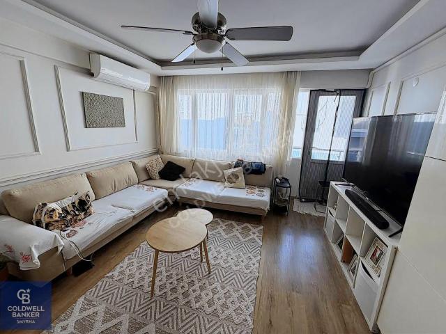 Güzelyalı Parkına 1 Dakika Komple Yenilenmiş Masrafsız 3+1