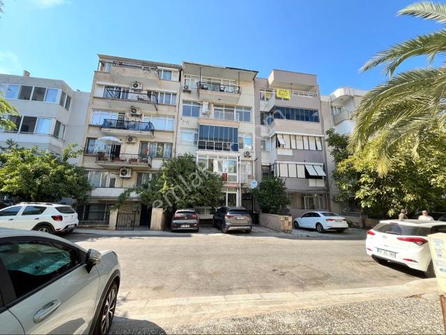 Güzelyalı Parkına 200 Metre 120m2 Çift Cepheli 2+1 Satılık Daire